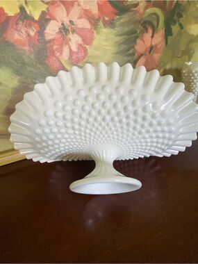 Fenton  Hobnail Banana Bowl